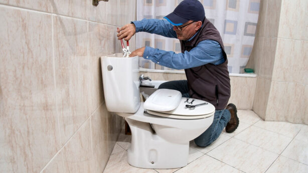 Spot Early Signs of Toilet Trouble: Keep Carmichael Running Smoothly Spot Early Signs of Toilet Trouble: Keep Carmichael Running Smoothly | Dependable Rooter & Plumbing